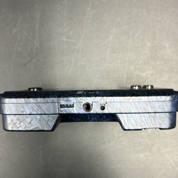 Stone Blue Neo Geo Pocket Color! In near flawless condition! - Picture 3 of 3